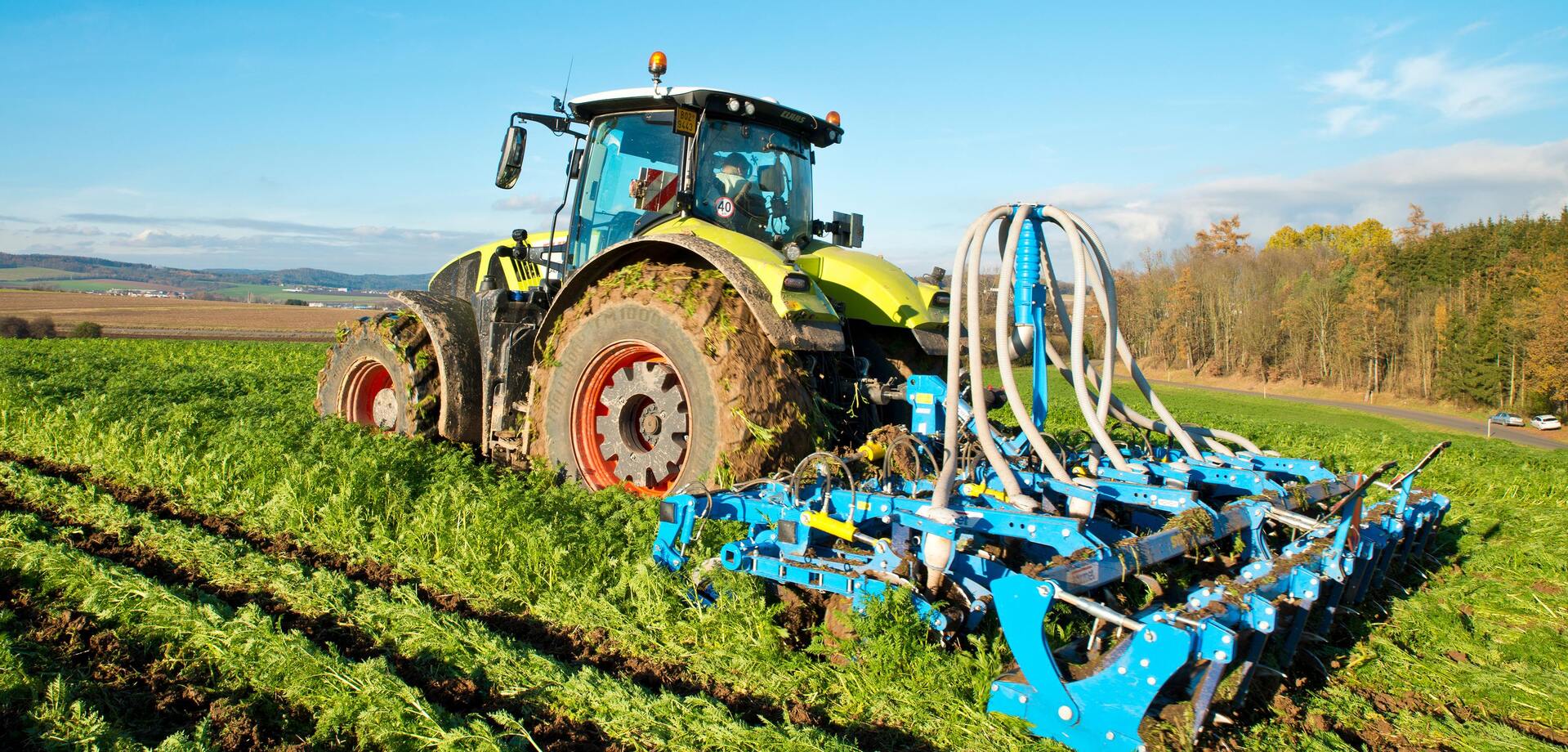 Slokšņu dziļirdinātājs Strip-Till