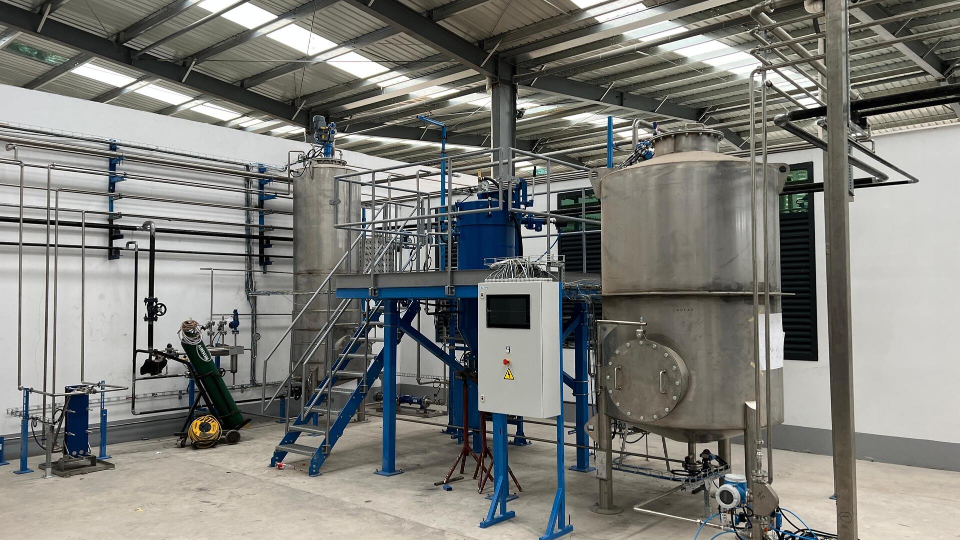 Albirea uleiului vegetal - tehnologie pentru îmbunătăţirea aspectului şi gustului uleiului vegetal. Albirea uleiului vegetal - tehnologie pentru îmbunătăţirea aspectului şi gustului uleiului vegetal.