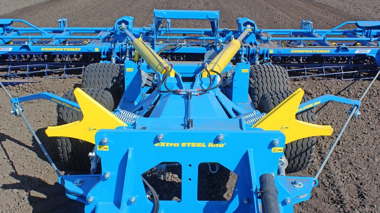 Широкозахватний компактор для великих площ: Компактомат K 1250 MAX в Чернігівській області