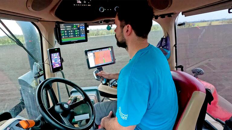 Nové unikátne elektronické systémy Farmet Connect ISOBUS