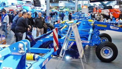 Farmet machinery presentation at the Sima trade fair in Paris