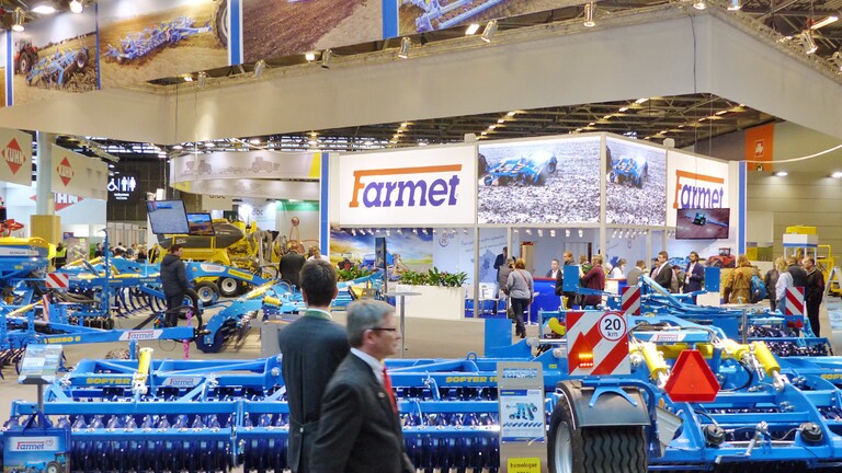 Презентація сільськогосподарської техніки Farmet на виставці SIMA в Парижі Презентація сільськогосподарської техніки Farmet на виставці SIMA в Парижі