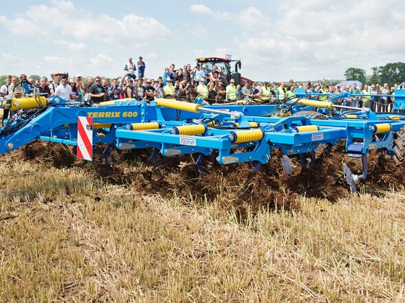 Terrix – ein ausgezeichneter Einarbeitung- und Einebnungseffekt