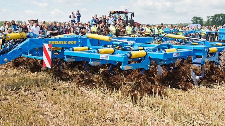 Terrix – ein ausgezeichneter Einarbeitung- und Einebnungseffekt