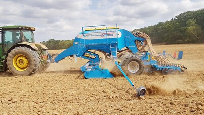 Falcon 6 PRO Seed Drill at a Family Farm in Ústecko