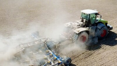 New Fantom 800 PRO Prepared for Oil Seed Rape