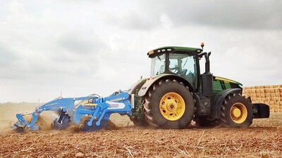 Digger with an Extended Roller