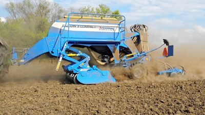 Compact in an Ostřešany Family Farm
