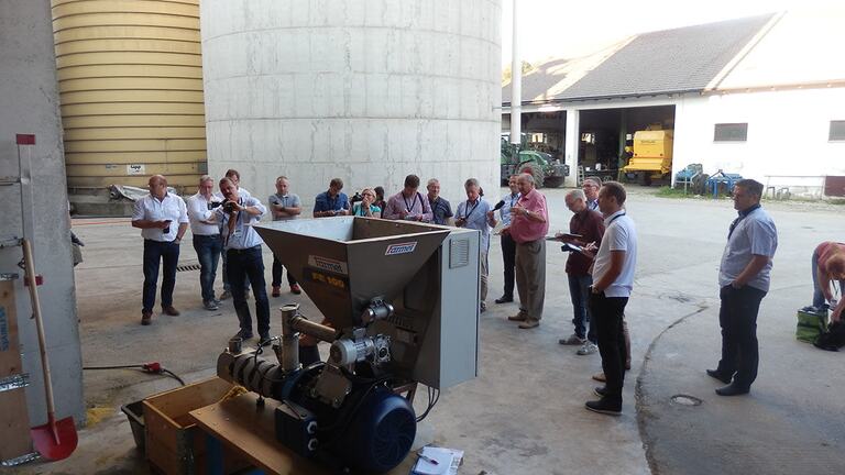 FE 100 extruder at a demonstration event