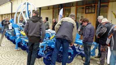 Seminář hrůbkové nebo pásové zpracování půdy