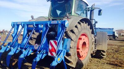 Глубокорыхлитель Krtek на полях Винницкой области