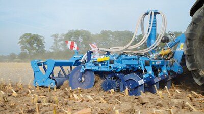 Slokšņu dziļirdinātājs Strip-Till