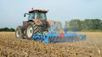 Slokšņu dziļirdinātājs Strip-Till