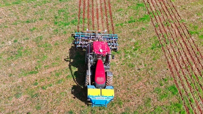 Cultivateur de rangs Strip-Till