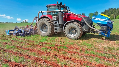 Cultivateur de rangs Strip-Till