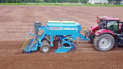 Компактная сеялка Falcon Compact