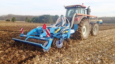 Tiefenlocker mit Düngerausbringung Digger Fert+