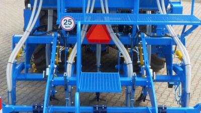 Tiefenlocker mit Düngerausbringung Digger Fert+