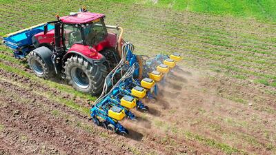 Precyzyjny siewnik Impact