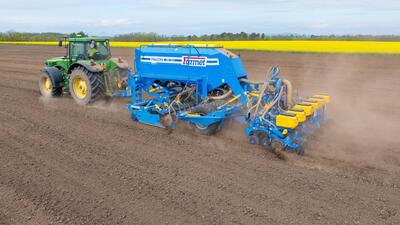 Precyzyjny siewnik Impact