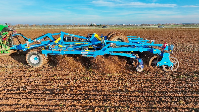 Чизельный культиватор Terrix