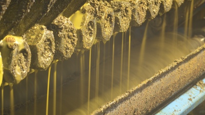 EP2 - Two-level Pressing With Extrusion