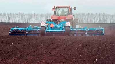 Předseťové kombinátory pro jarní zpracování půdy