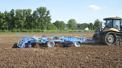 Triton – perfect mixing of plant residues with minimal clod formation