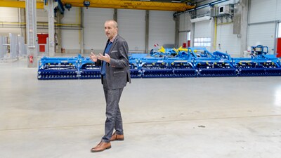 Slavnostní otevření nové haly centralizované montáže