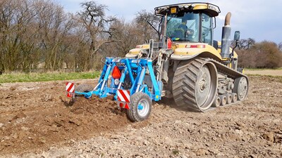Deep cultivator KRTEK in Nahořanská a.s.