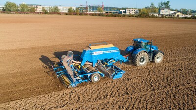 Modular sowing machine Falcon PRO now with section control and new dispensers