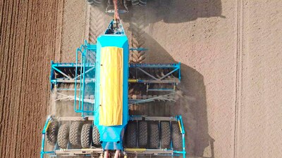 Modular sowing machine Falcon PRO now with section control and new dispensers