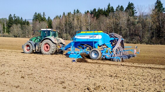 Ein viertel Jahrhundert zuverlässige Arbeit der Kompaktomat führte zu einer neuen Sämaschine Falcon
