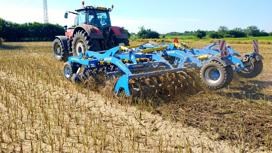 Another Diskomat disk harrow in Agro Vyšehořovice