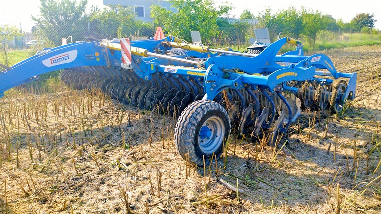 Farmet machines have a long tradition in our company