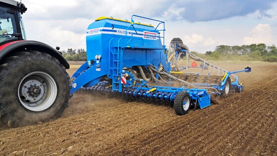 Record sales of Falcon seeders