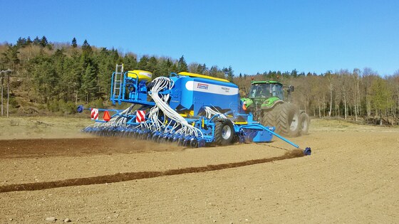 Record sales of Falcon seeders