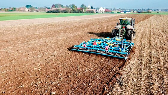 Terrix DUAL, výborné zapravení zbytků po zrnové kukuřici