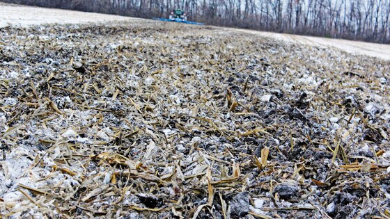 Die Softer 1250 PRO auf verschneiten Feldern