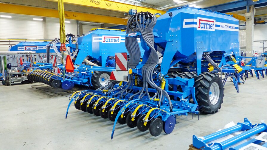 Rok 2020 přinesl rekordy v prodeji secích strojů Falcon