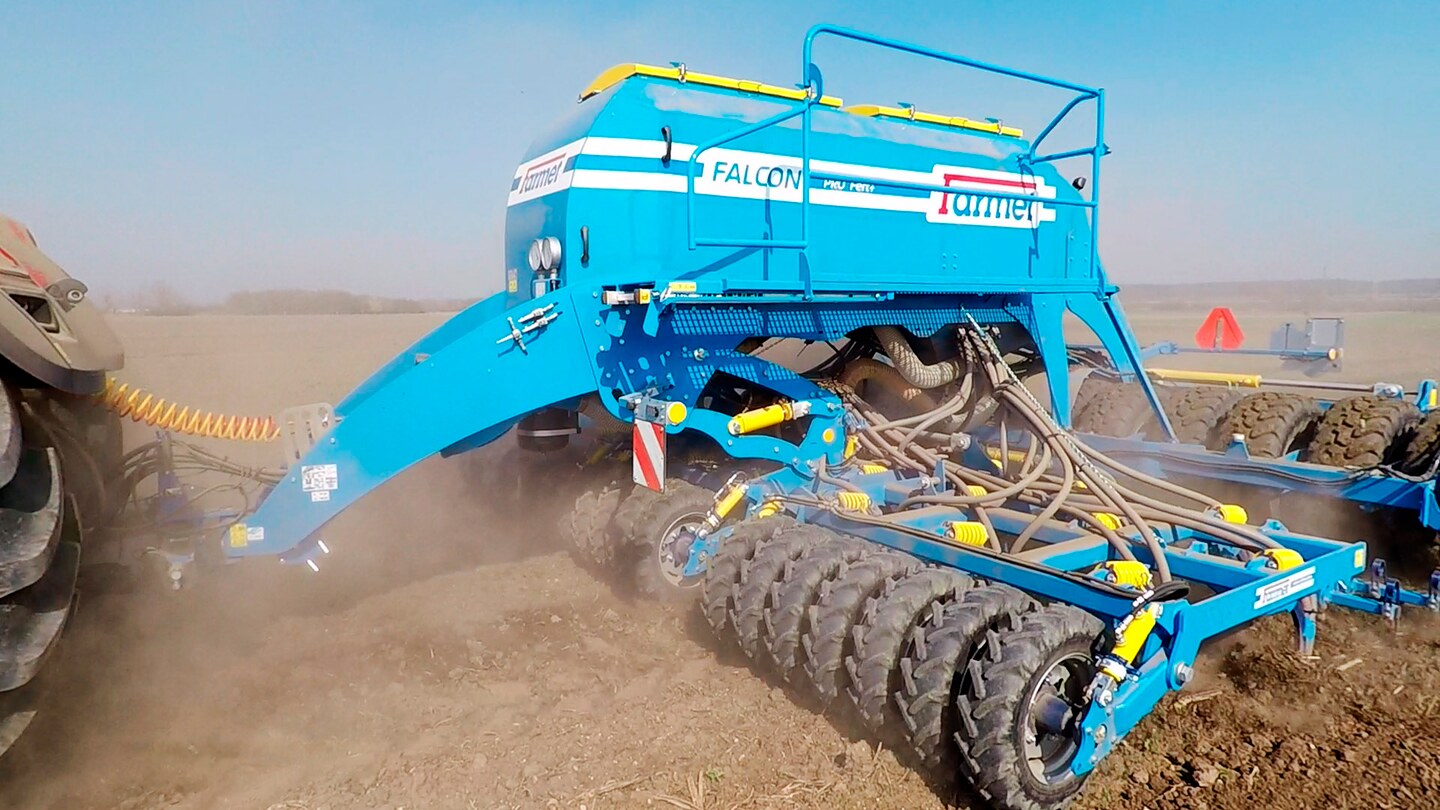 Zkušenosti s Falcon PRO Tandem při jarním setí Farmet