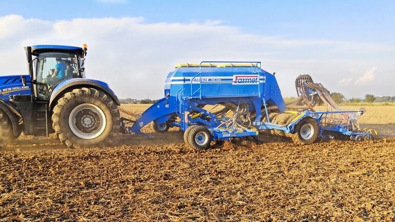 Agrosem Stěžery is already buying 14th machine of Farmet brand!